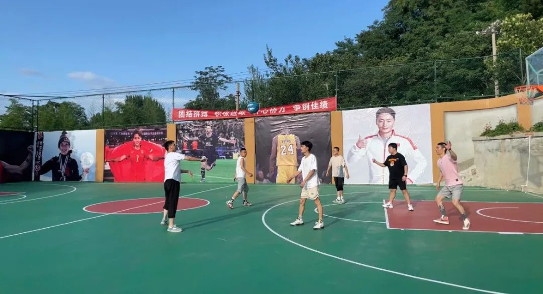 如何通过篮球表演赛制定有效的训练计划_2
